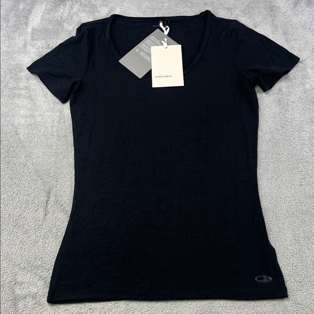 NEW Icebreaker S Merino Wool Women's Black Short Sleeve Siren Sweetheart T